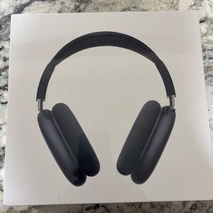 Apple AirPods Max Brand New in Box